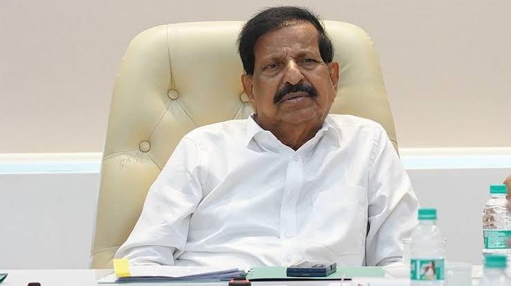 2AQSUyTXrcCZV1bljF9jYcNnVhXVl4VAvTXGVe9i