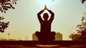 57m9a698_yoga-_625x300_20_May_24