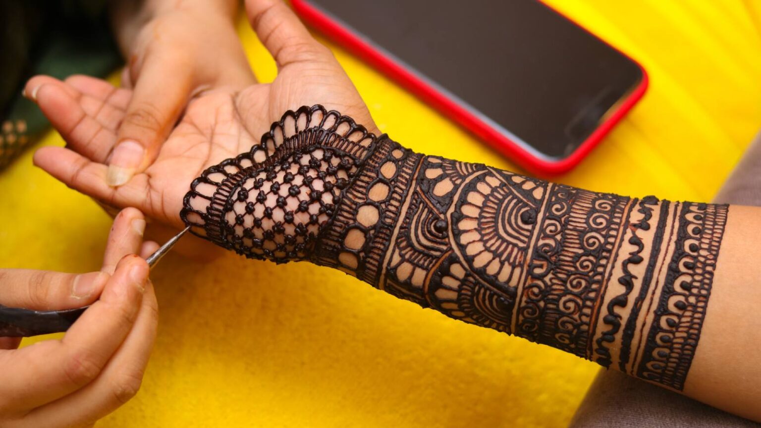 henna-2-1536x864