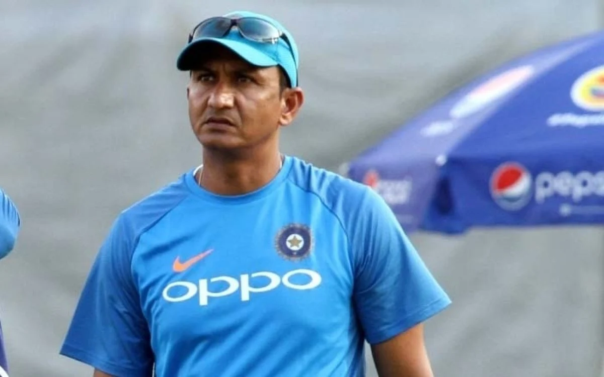 image-of-sanjay-bangar-indias-lucky-charm-in-test-cricket-who-also-proved-himself-as-a-coach